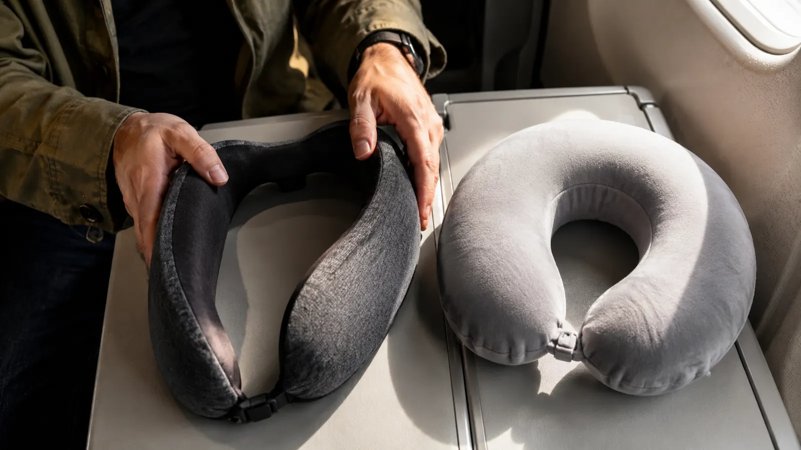 Memory Foam Neck Pillow vs Inflatable Travel Pillow